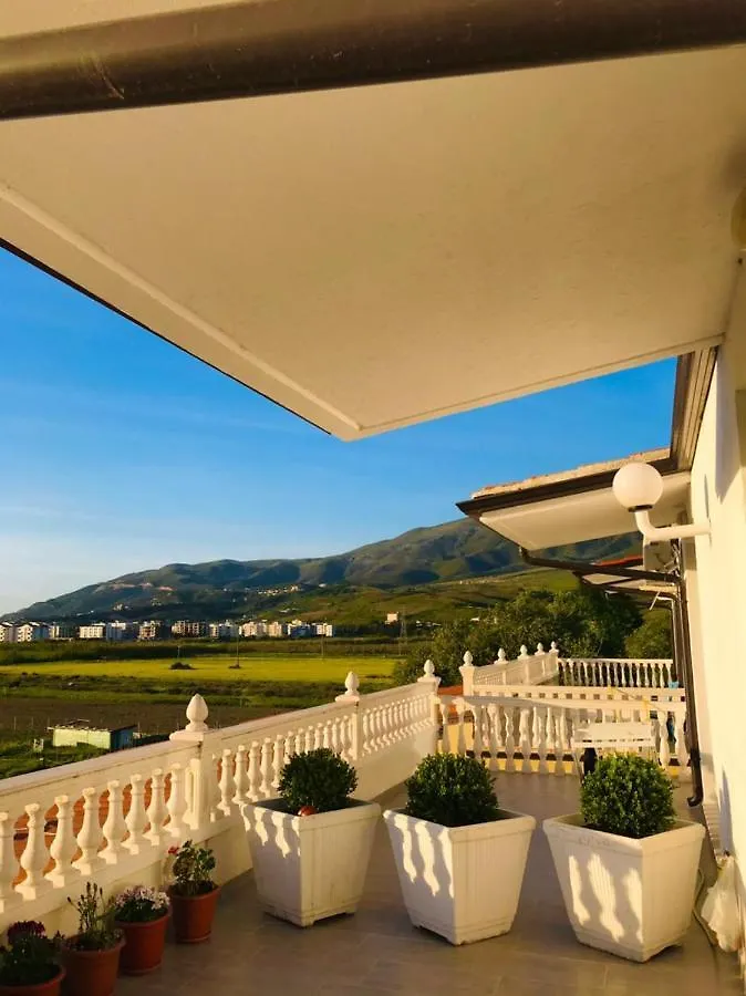 Donald Hotel Vlorë