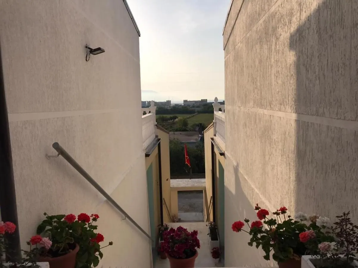 Donald Hotel Vlorë