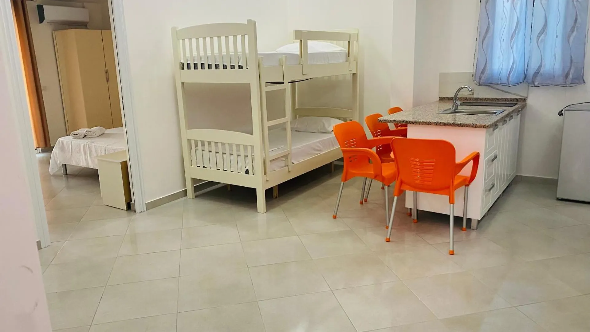 Lägenhet Donald Hotel Vlorë Albanien
